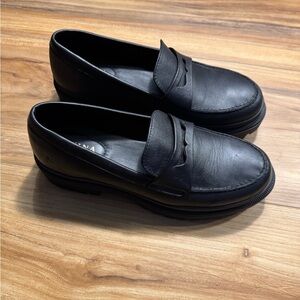 Chic Black Platform Faux Leather Chunky Loafers